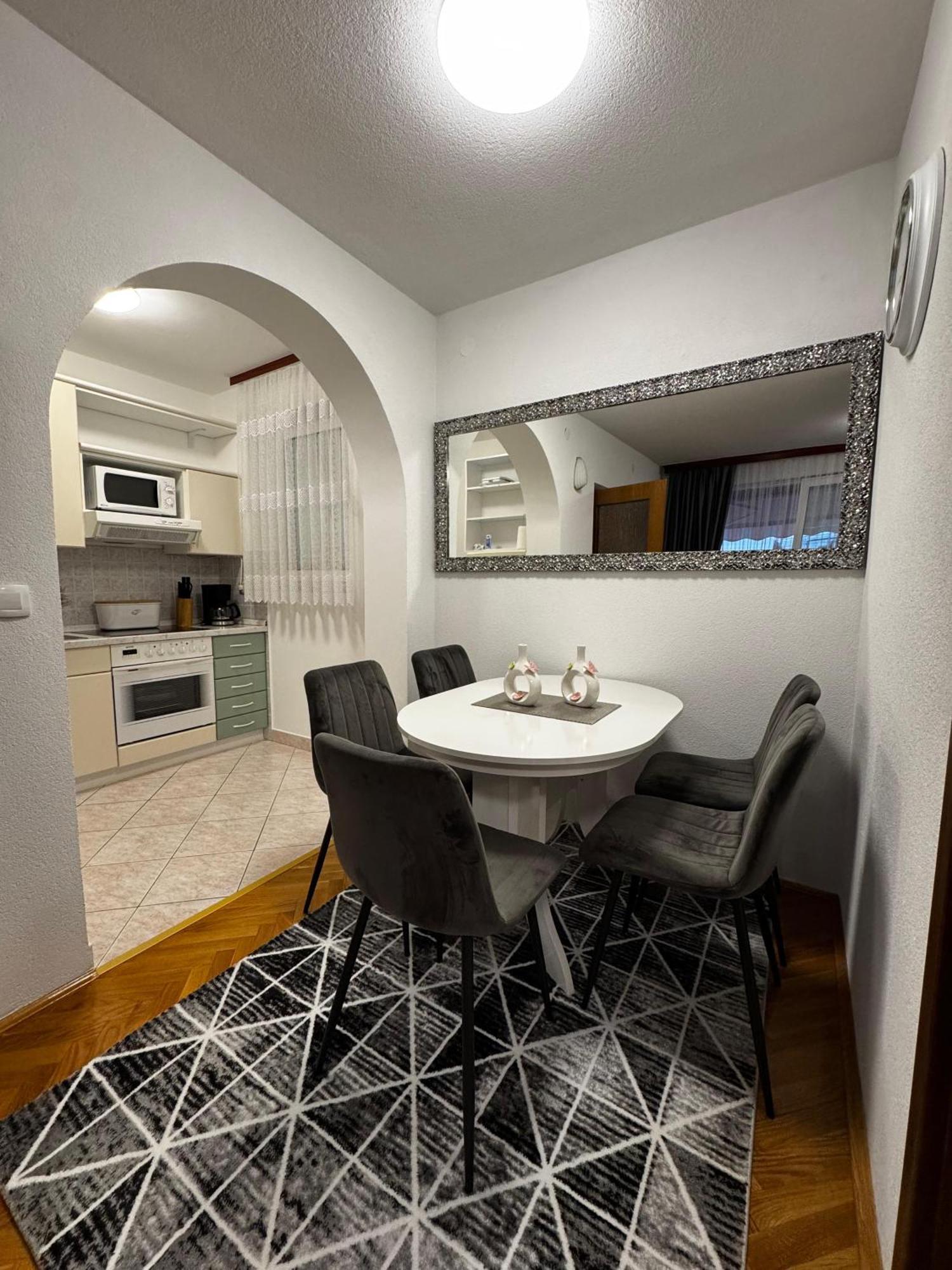 Senada Apartments セルツェ エクステリア 写真