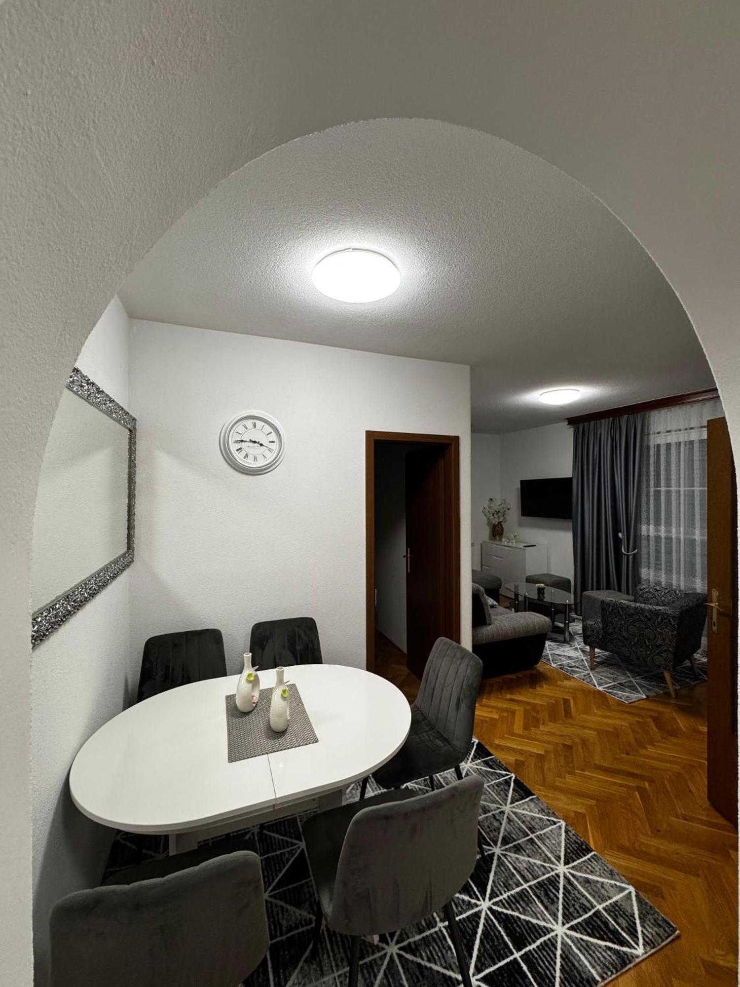 Senada Apartments セルツェ エクステリア 写真